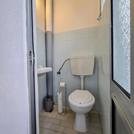 Central Apartment *